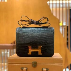 Buckle Flap Bag 24cm – Shiny Niloticus Crocodile, Black, Gold Hardware