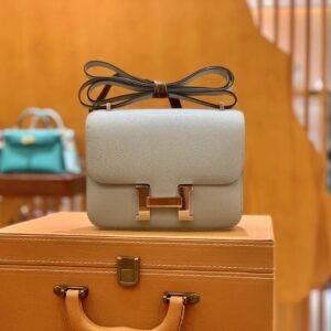 Buckle Flap Bag 18cm – Epsom, Gull Grey, Silver Hardware