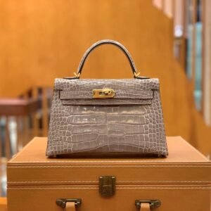 Mini Turnlock Flap Bag 19cm – Shiny Alligator Crocodile, Etoupe, Gold Hardware