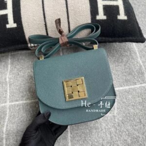 Slim Chain Flap Bag 17cm – Epsom, Vert Amande, Light Gold Hardware