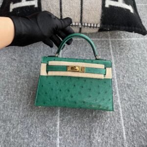 Mini Turnlock Flap Bag 19cm – Ostrich, Vert Vertigo, Gold Hardware