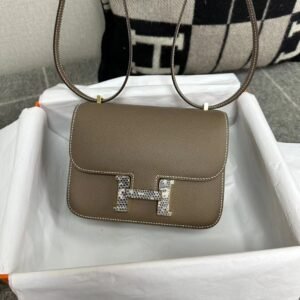 Buckle Flap Bag 18cm – Epsom, Etoupe, Lizard Buckle