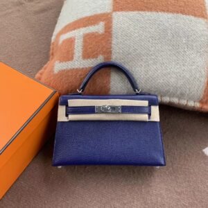 Mini Turnlock Flap Bag 19cm – Chevre, Blue Saphir, Silver Hardware