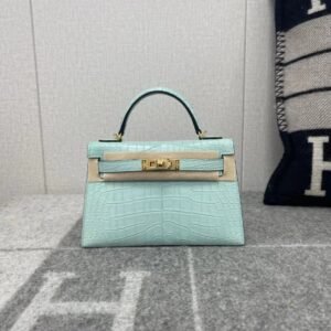 Mini Turnlock Flap Bag 19cm – Matte Alligator, Vert D’eau, Gold Hardware