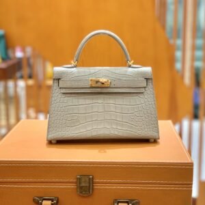 Mini Turnlock Flap Bag 19cm – Matte Alligator Crocodile, Pearl Grey, Gold Hardware