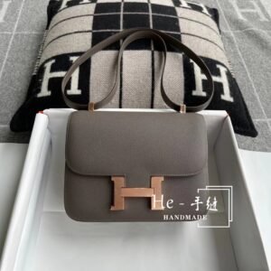 Buckle Flap Bag 24cm – Epsom, Etain, Rose Gold Hardware